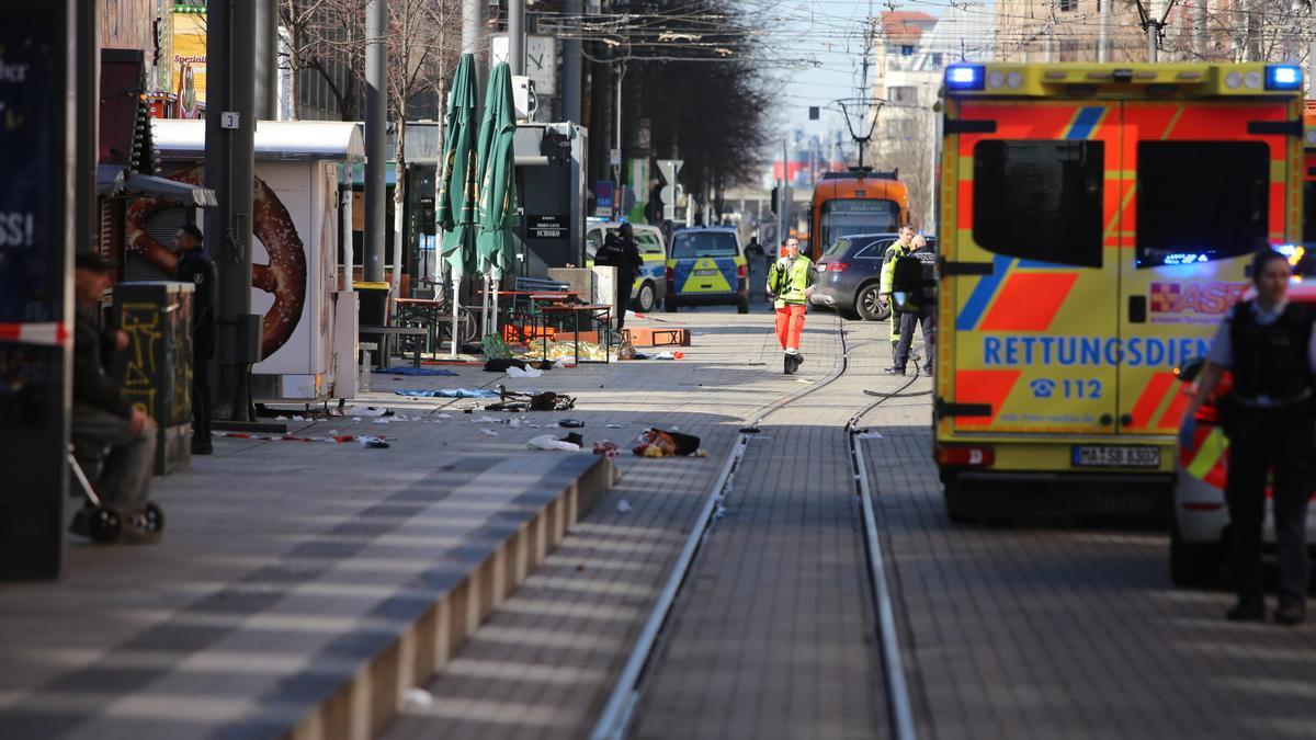 Dos muertos y diez heridos en un atropello múltiple en la ciudad alemana de Mannheim