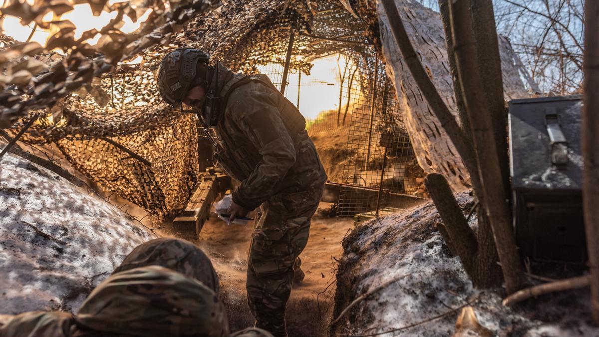 Qué puede significar para Ucrania la pausa del apoyo militar y de los datos de inteligencia ordenada por Trump