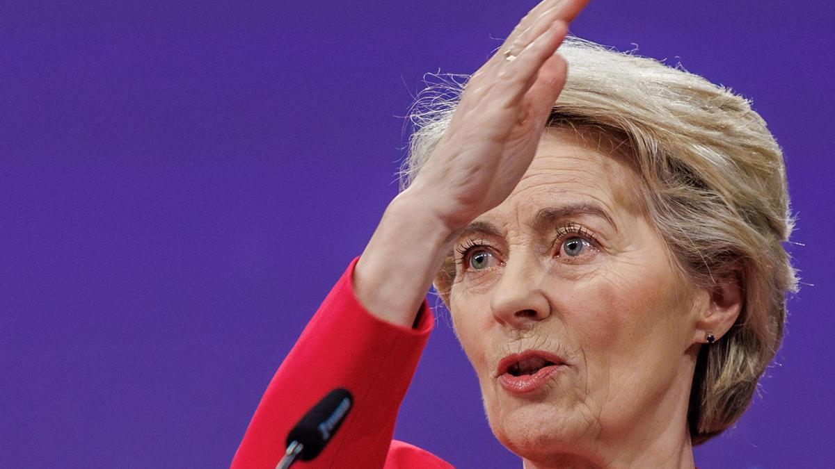Von der Leyen se salta el Parlamento Europeo con su multimillonario plan de rearme para la UE