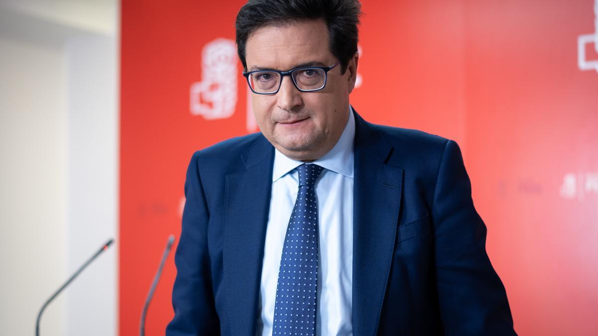 La Autoridad fiscal propone que los nuevos funcionarios vayan a la sanidad pública y que Muface sea voluntario