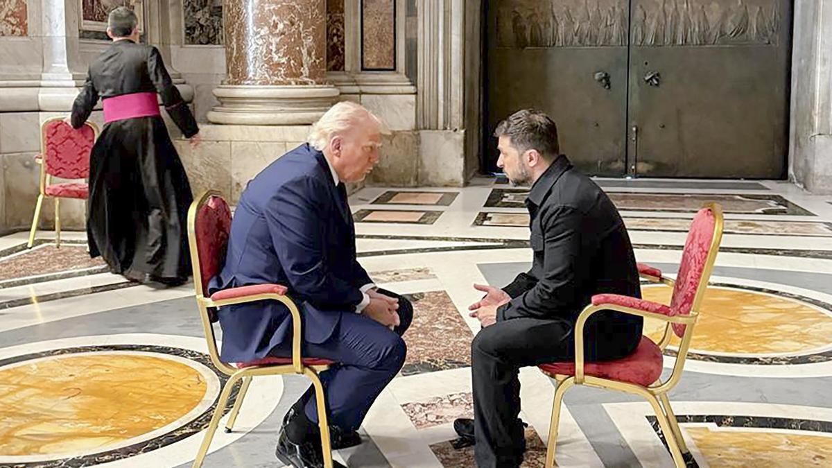 Trump y Zelenski se reúnen antes del funeral del Papa, su primer encuentro desde la bronca en la Casa Blanca