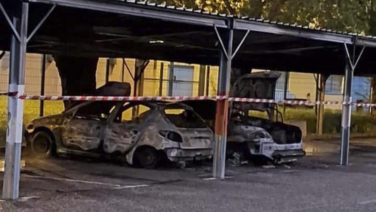 Coches incendiados y disparos: la Fiscalía francesa investiga ataques contra varias cárceles del país