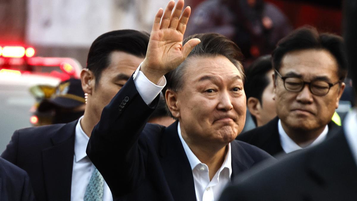 El Constitucional surcoreano destituye definitivamente al presidente Yoon Suk-yeol por su ley marcial
