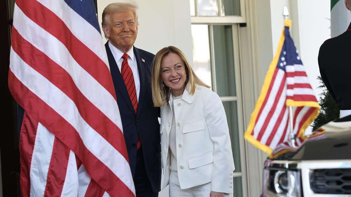 Trump se muestra optimista ante Meloni sobre un acuerdo comercial con la UE: 