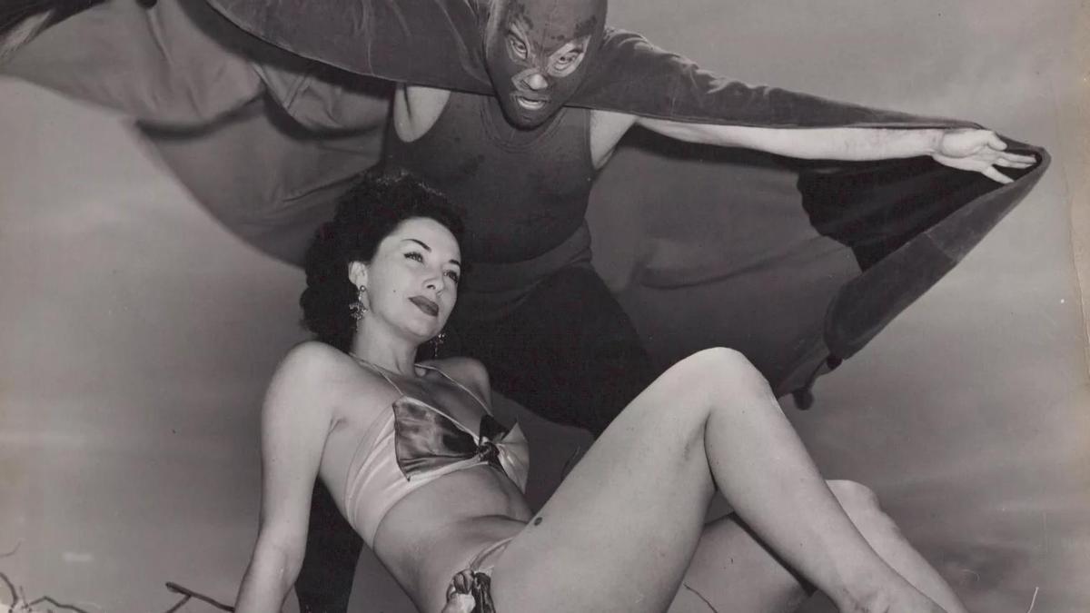 Salvajes, sexualizadas y pecadoras, una exposición enseña cómo han contado los hombres la historia de las mujeres latinas