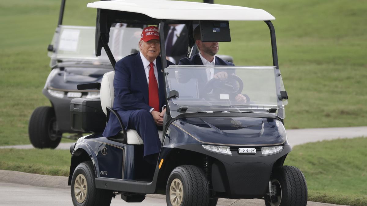 Entran en vigor los aranceles de Trump y su guerra comercial sin precedentes provoca el caos global