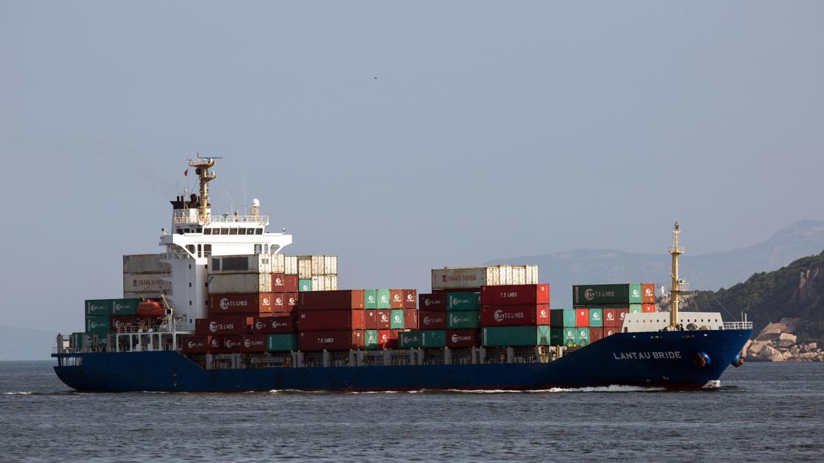 China responde a los aranceles de EEUU y acusa a Trump de no querer dialogar: 