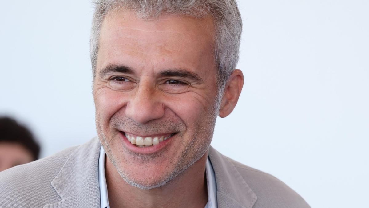 Almodóvar, Bardem y Penélope Cruz firman una carta en apoyo del exdirector de Ficción de Movistar Plus+, Domingo Corral